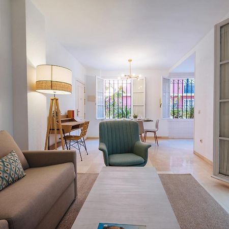 Lirio Suite Apartment - Private Parking Included Sewilla Zewnętrze zdjęcie